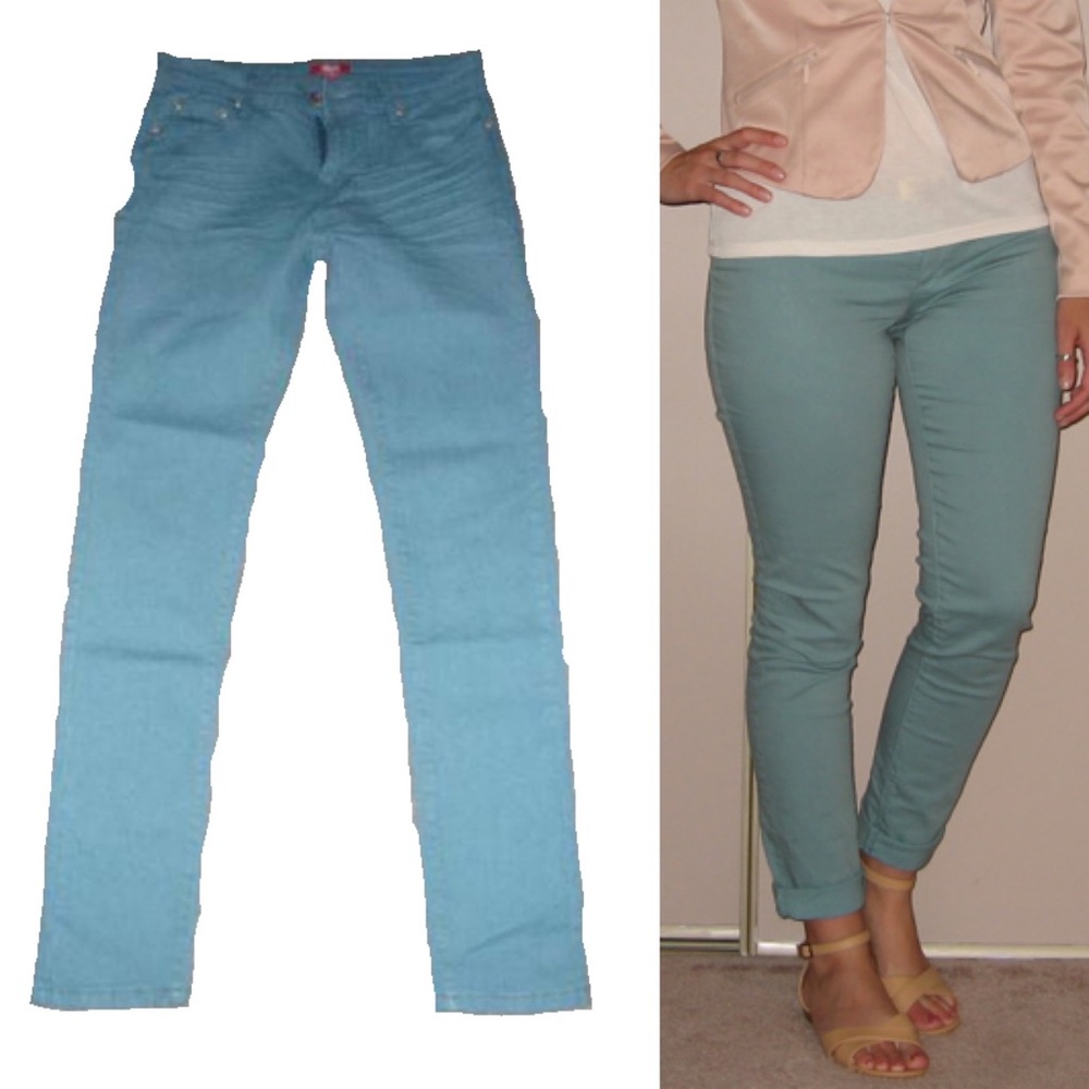 Robin’s Egg blue skinny jeans - Picture 7 of 9